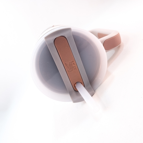 Stanley 40oz Rose Quartz The Quencher H20 Flow State Tumbler - Picture 6 of 7